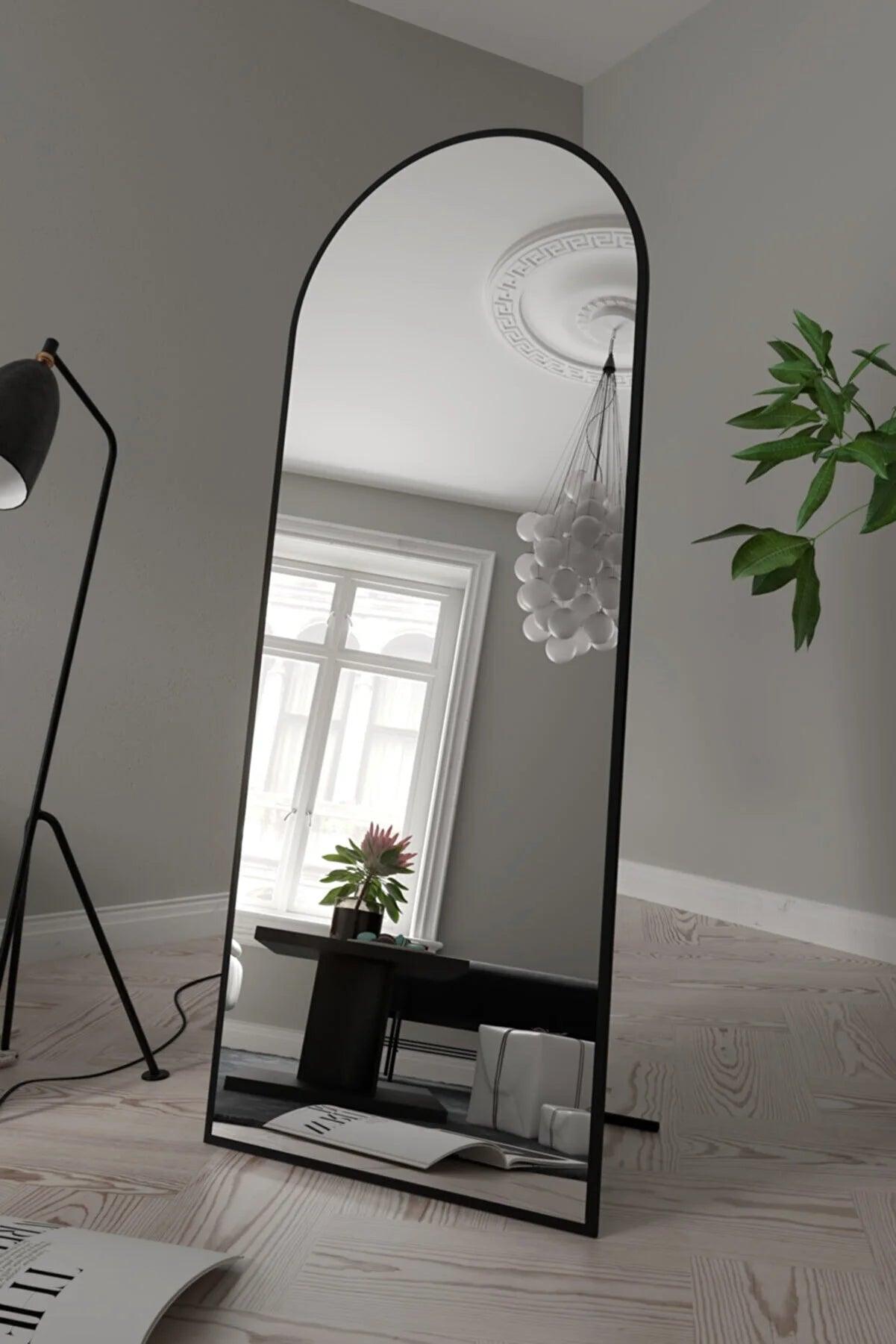 Siyah Metal Çerçeveli Oval Ayaklı Boy Aynası - 180x70 cm - evdeyiz.de